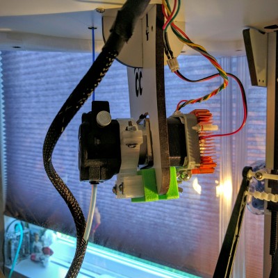 IMG_20160611_113426.jpg (1.66 MiB) Viewed 6939 times Version 2 of my mount for the Bondtech QR