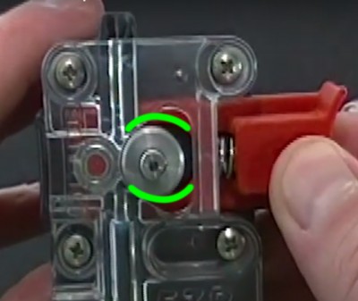 EZRstruderMod.jpg (131.51 KiB) Viewed 15987 times I dremeled out the flatter edges of the red button to make it more like a circle.