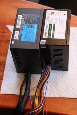 IMG_9715 copy.JPG (1.89 MiB) Viewed 32438 times Which box still holds magic smoke?