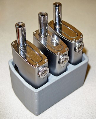 P7220139.JPG (323.34 KiB) Viewed 17655 times custom egrip holder for the missus desk