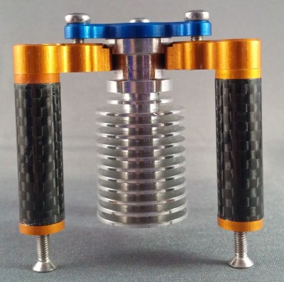 2015-04-05 19.32.48b.jpg (2.68 MiB) Viewed 40780 times 3 included M3 screw mount the hot end to the effector plate. Bye Bye long bolts and nuts!