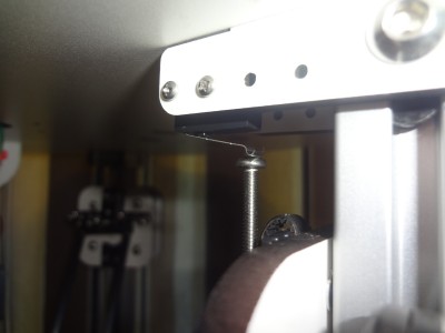 Y-axis end stop, side view