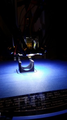 20140312_003933.jpg (3.3 MiB) Viewed 17587 times Filament sputtered out and was printing dry in the air for about 1/4" (probably 20 minutes)