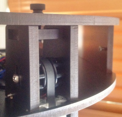 This is a shot of the top idlers and the top plate as it sits when screwed onto the top tower mounts.