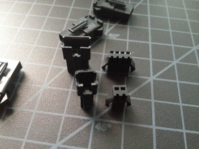 IMG_1154.JPG (3.5 MiB) Viewed 19168 times Extruder motor extension, fans and hot end thermistor.