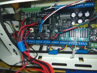 WP_20150129_22_27_49_Pro.jpg (554.39 KiB) Viewed 5395 times only 3 wires per stepper! would be less